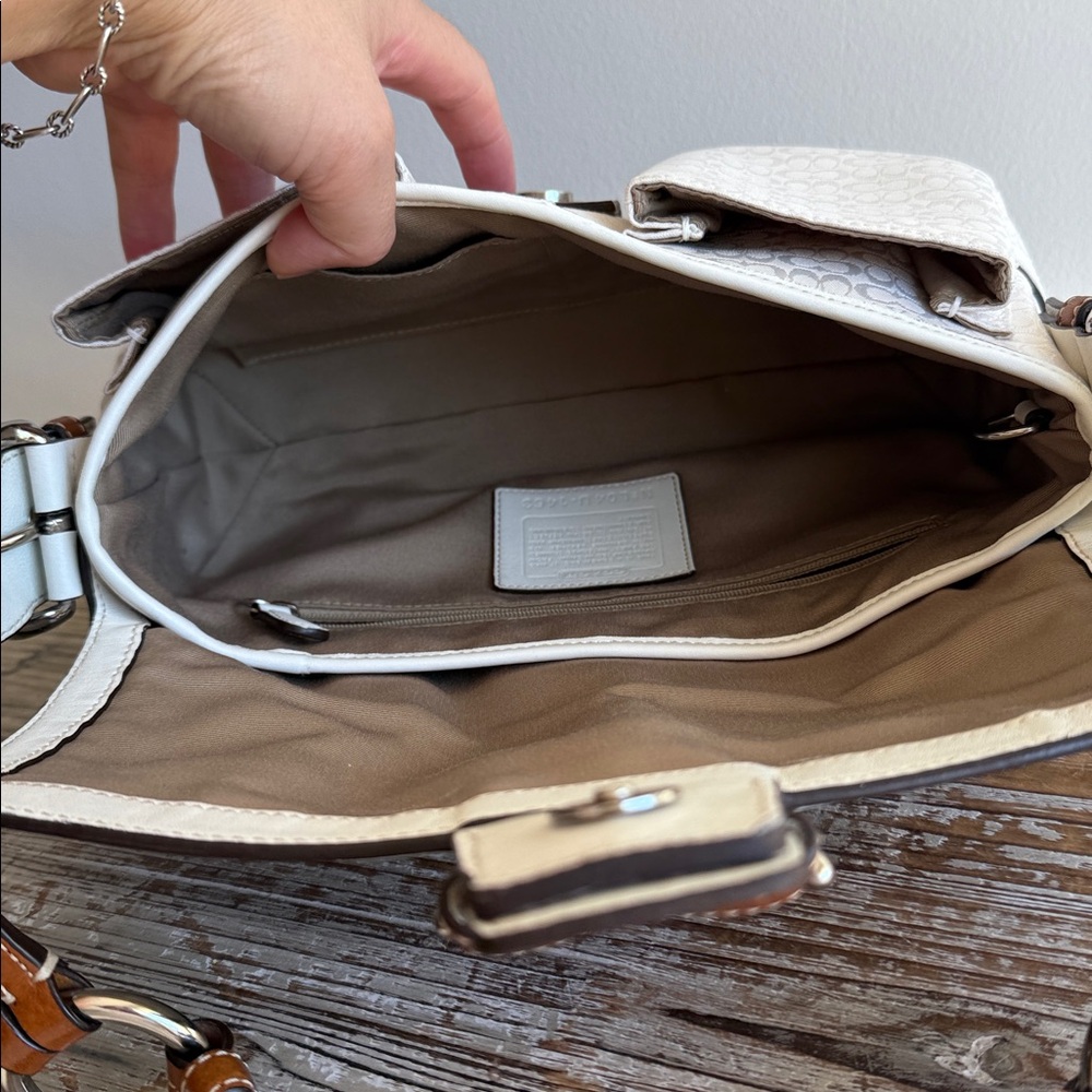 Coach  Signature C
Soho Shoulder Bag - Picture 9 of 16